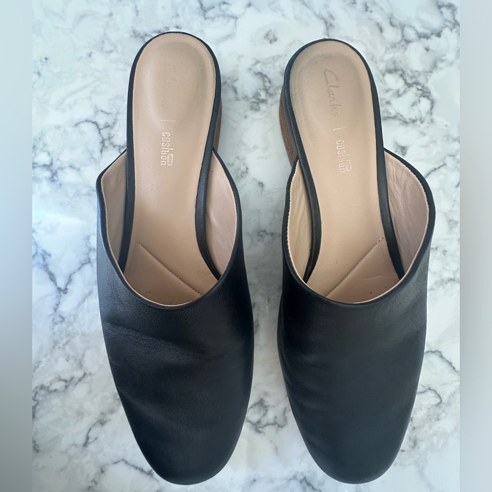Clark’s black mules size 9 - Picture 2 of 5